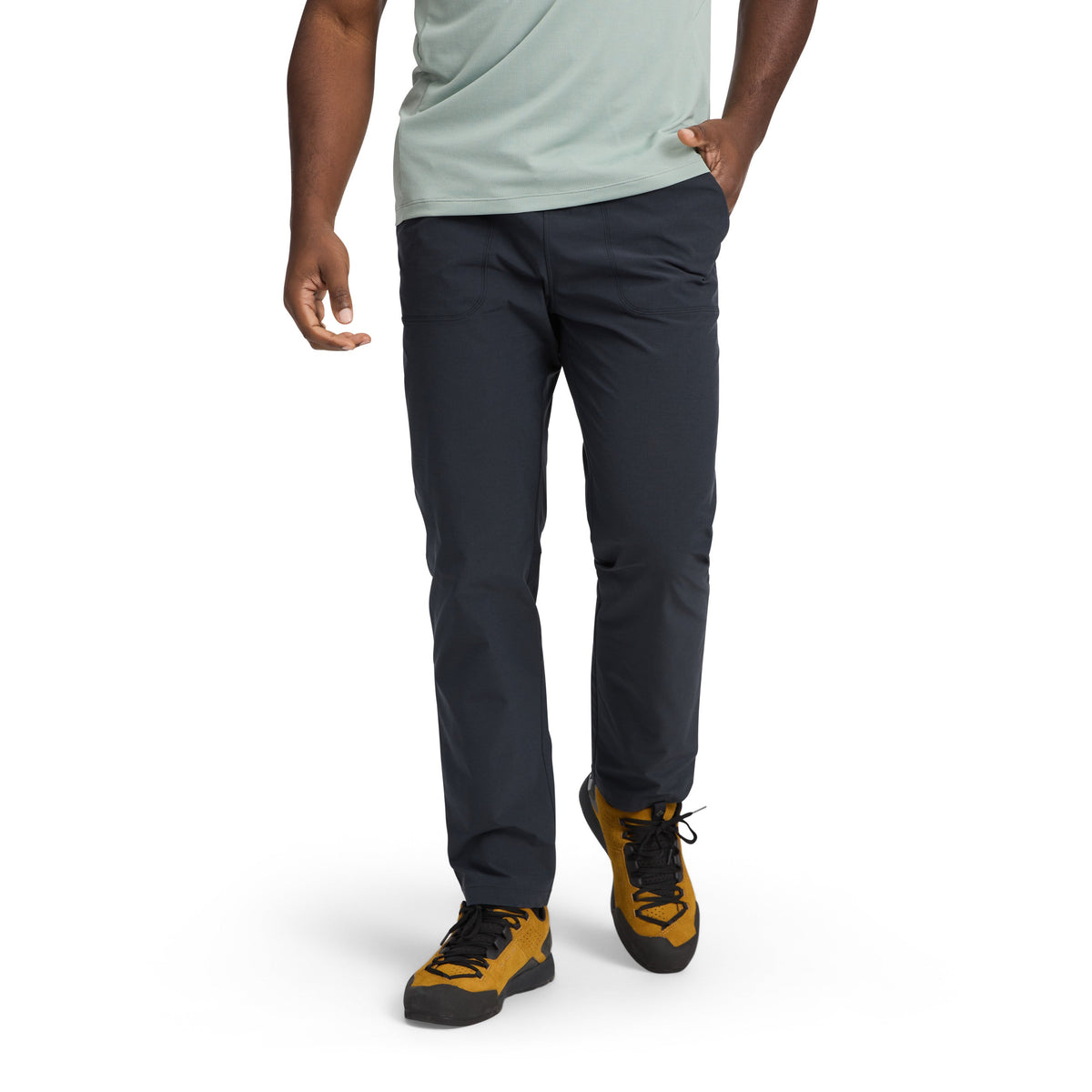 Black ~ Model Height 6' 0" | Waist 32" | Size Medium/32